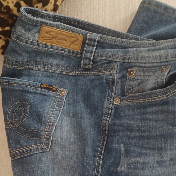 Seven7 Women's Denim Jeans - Picture 3 of 3